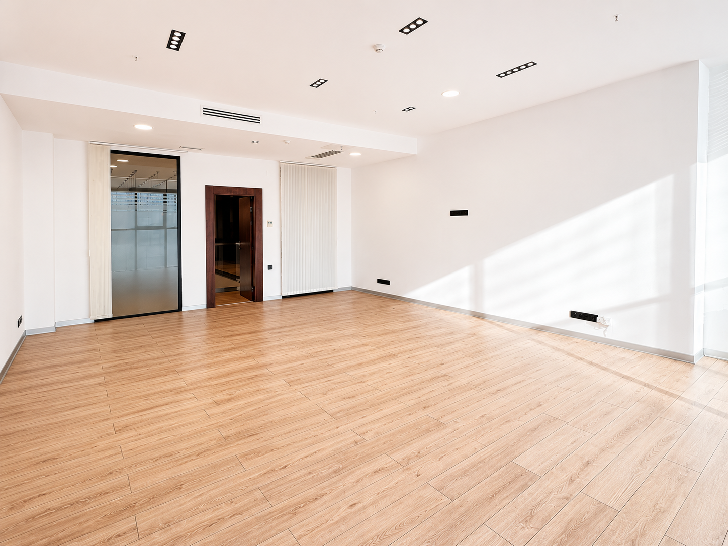 №303 